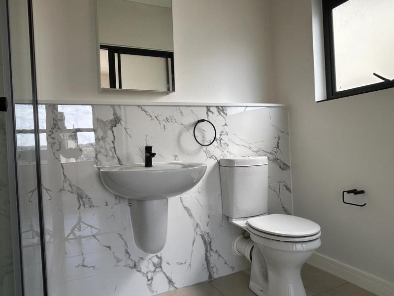 1 Bedroom Property for Sale in Sandown Western Cape